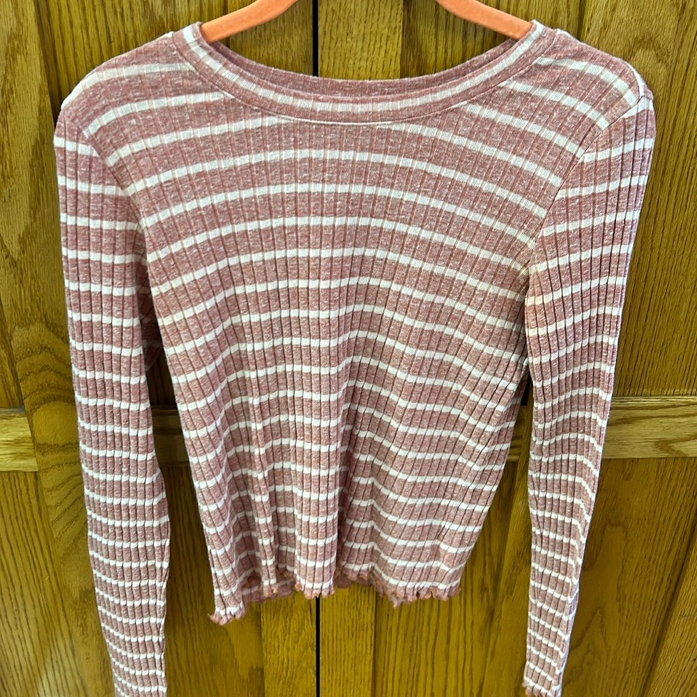Brand new Extra small long sleeve pink/striped American Eagle